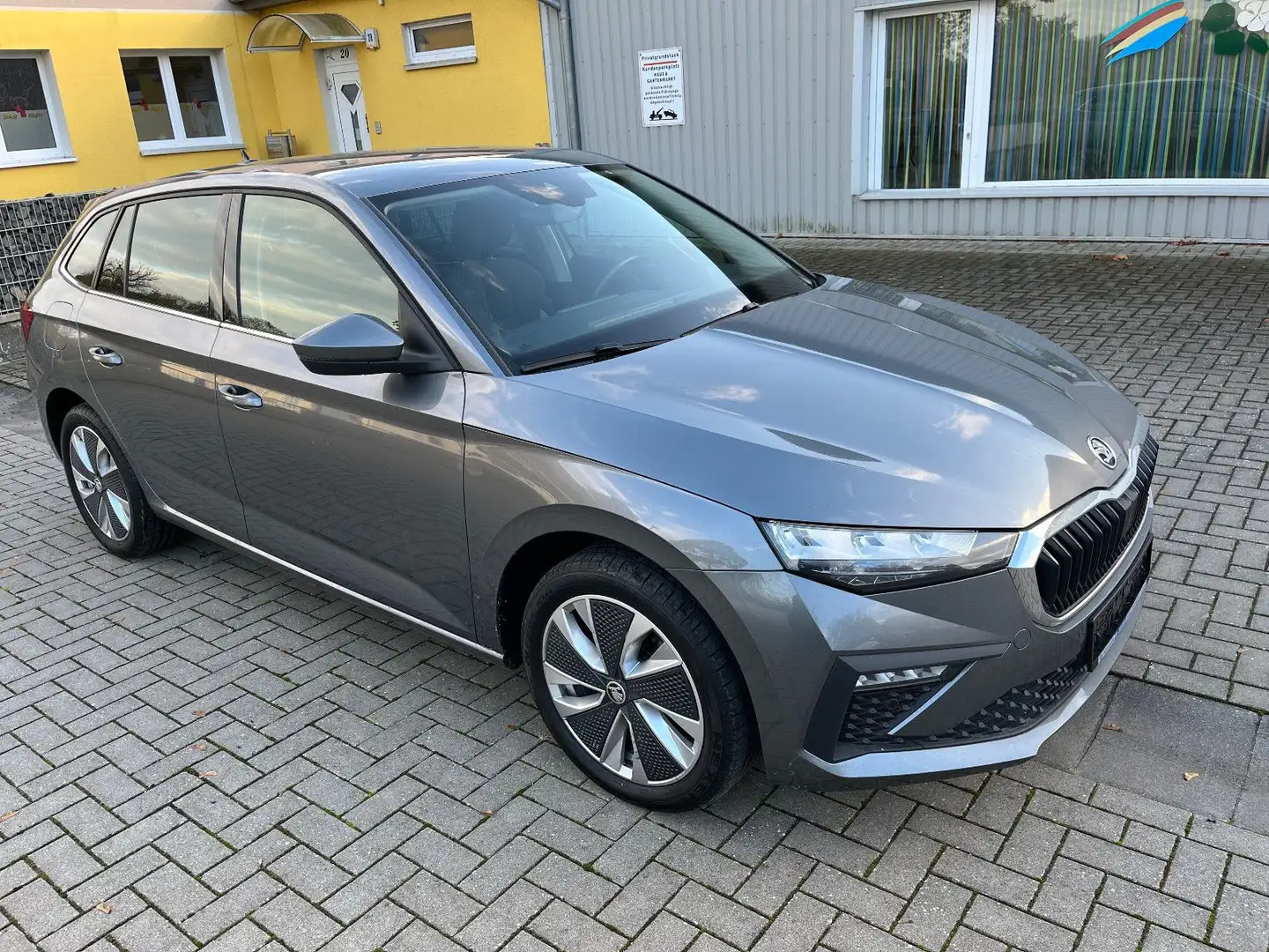 Skoda Scala 1,0 TSI DSG*Top-Selection*Aut./Navi/LED/SH Grau - 2