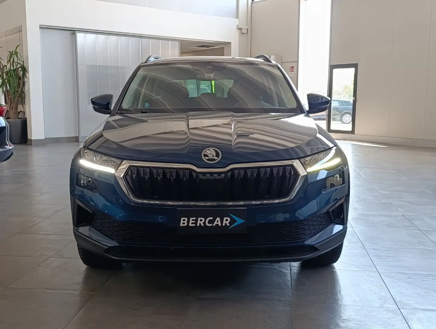 Skoda Karoq 2.0 TDI EVO SCR 115 CV DSG Executive*TELECAMERA*F Albastru - 2