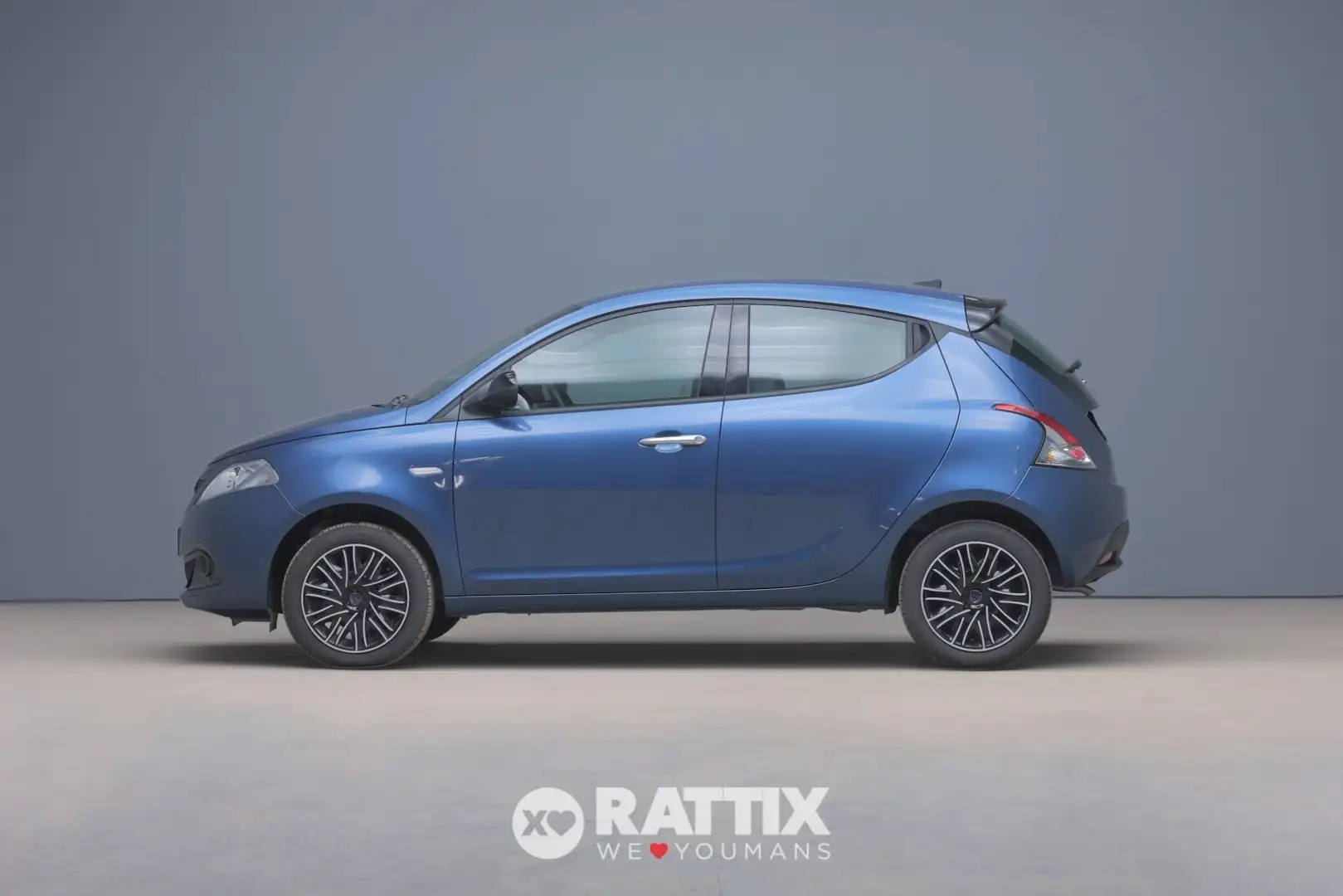 Lancia Ypsilon 1.0 Firefly Hybrid 70CV Silver 5p.ti Nero - 2