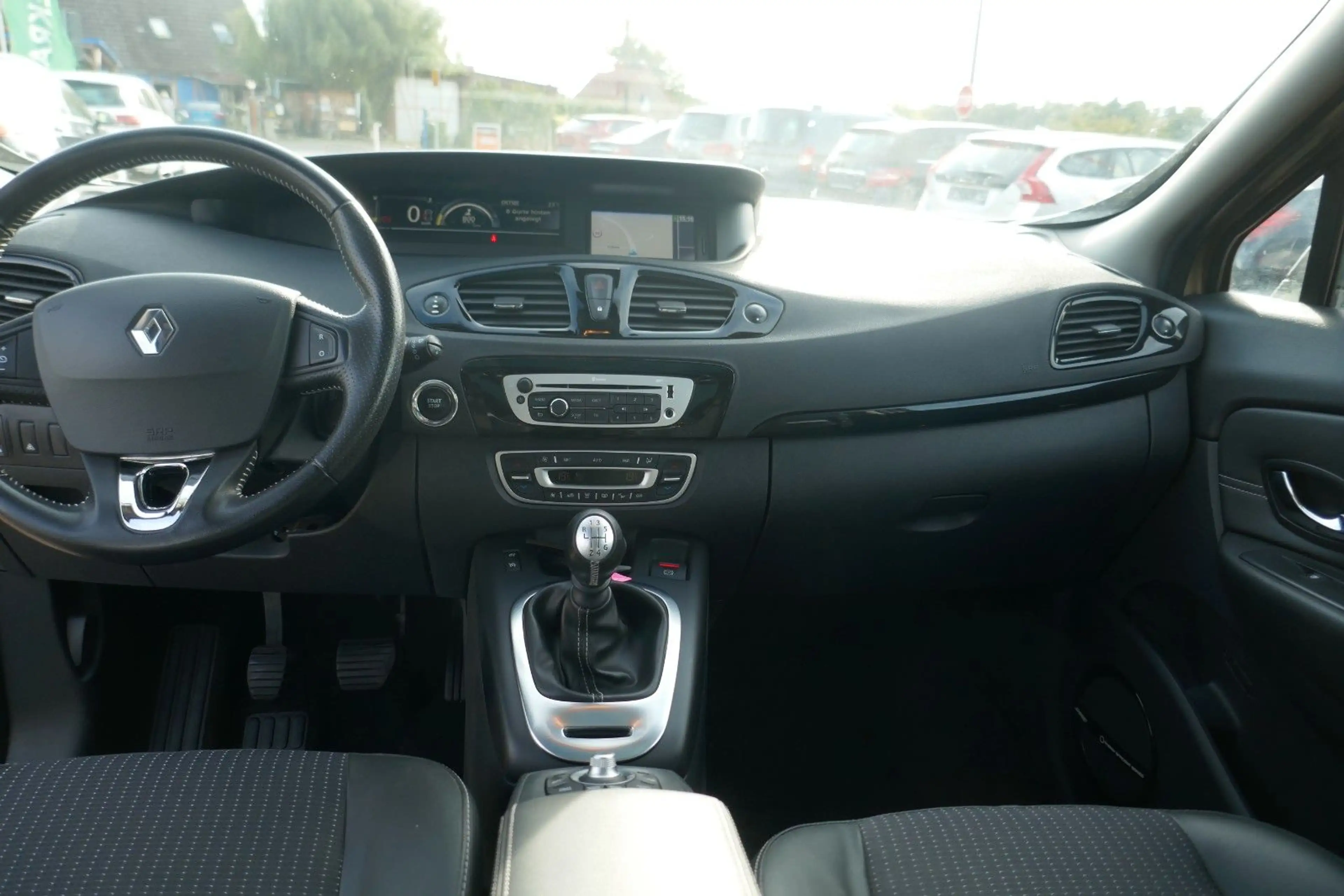 Renault Grand Scenic 2.0 DCI Bose Edition PANORAMA — photo 12