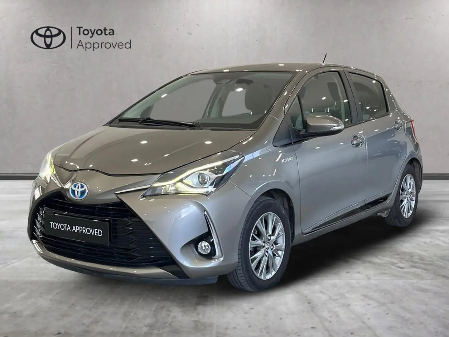 Toyota Yaris Yaris 5p 1.5h Active Bronze - 1