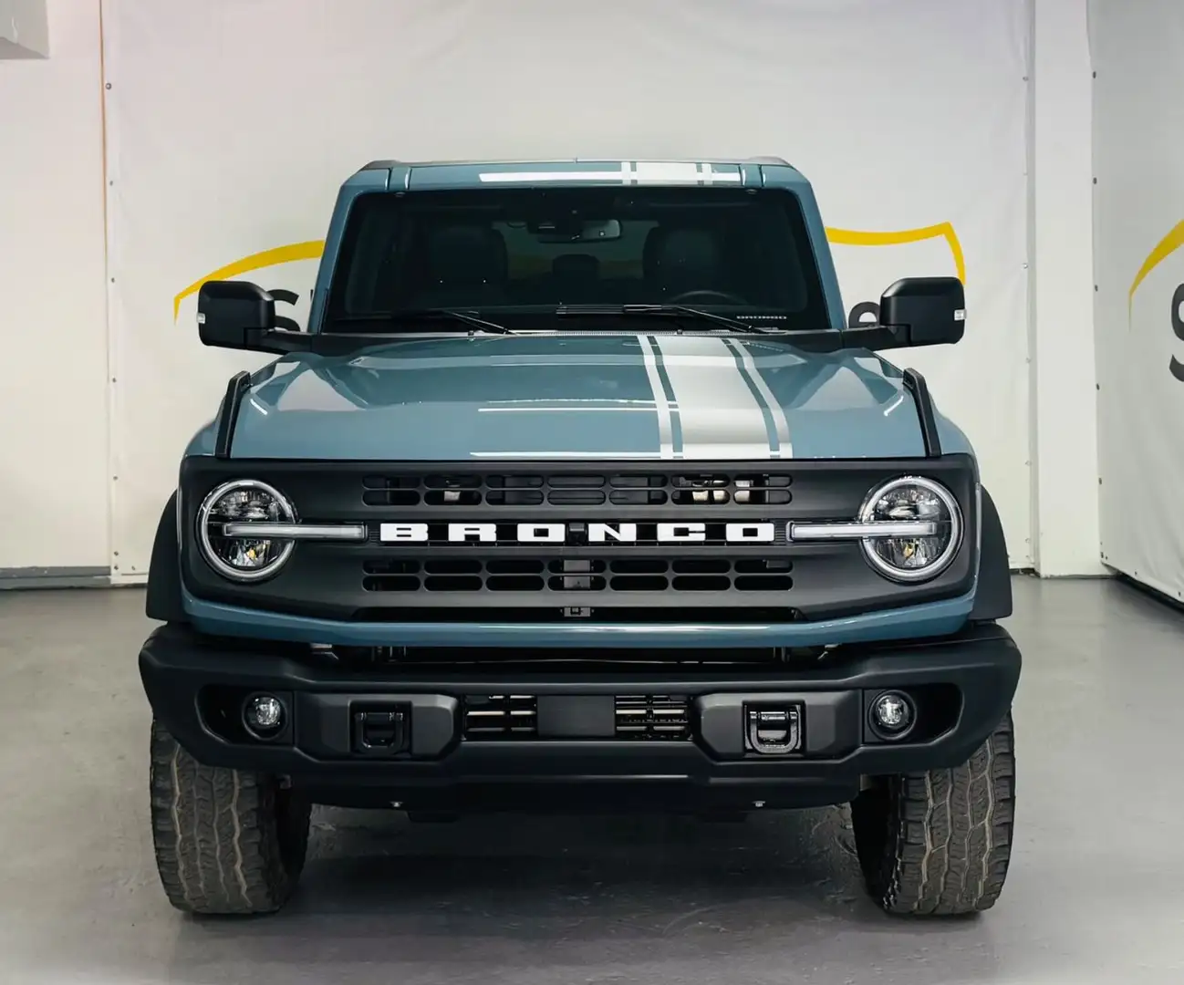 Ford Bronco 2.7 l EcoBoost Badlands e-4WD Automatik Modrá - 2