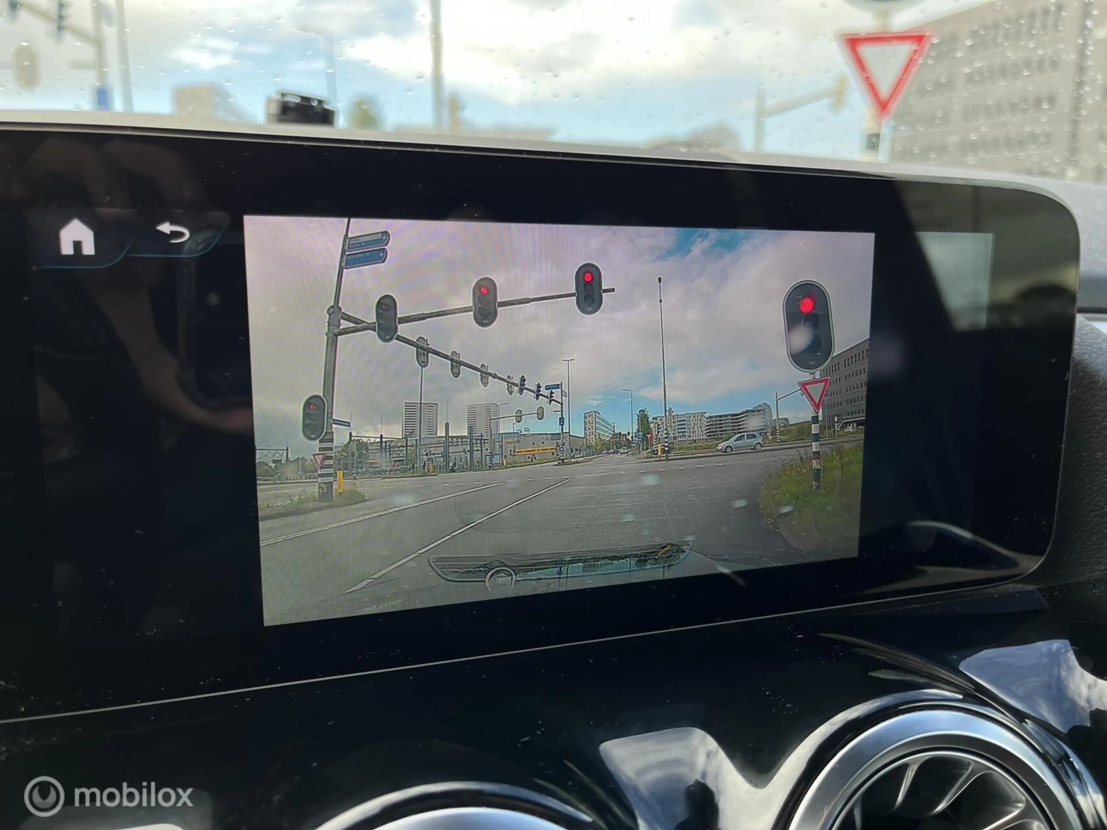 Mercedes-Benz GLA 250 e AMG Line|Panoramadak|Camera|Sfeerverlichting — photo 46