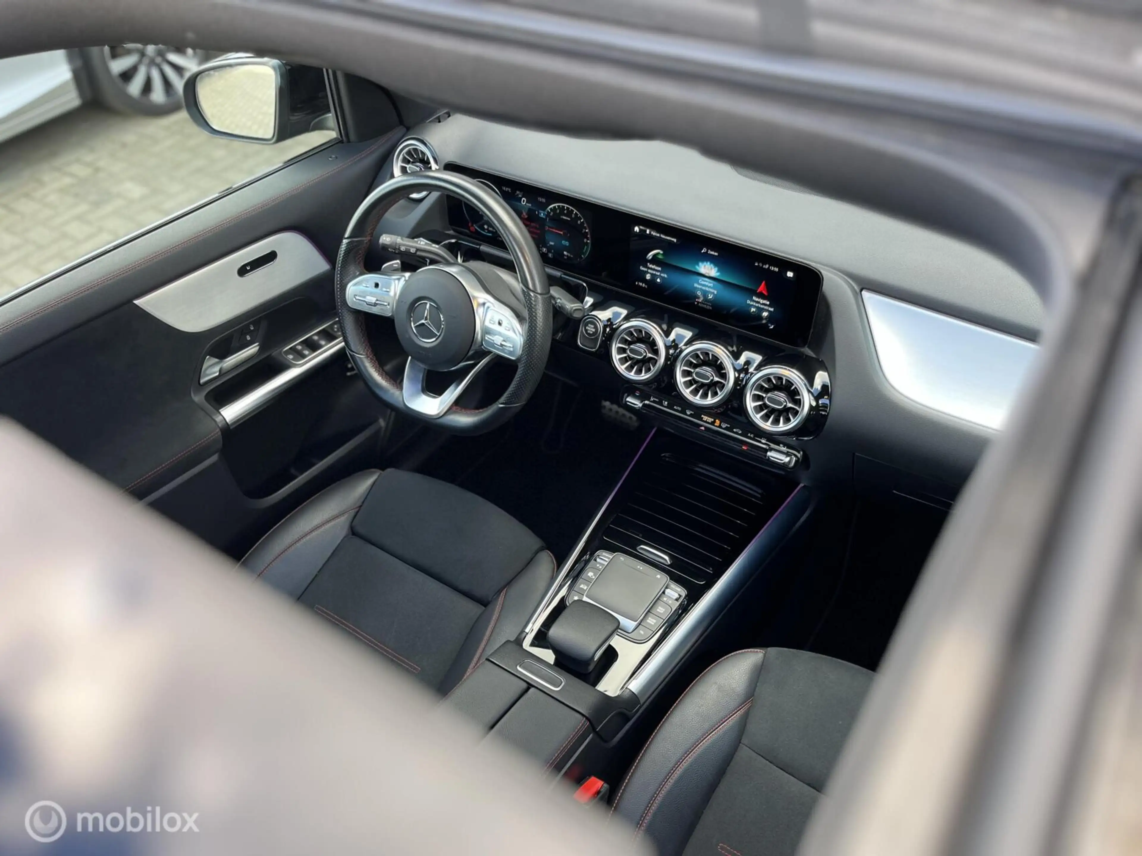 Mercedes-Benz GLA 250 e AMG Line|Panoramadak|Camera|Sfeerverlichting — photo 24