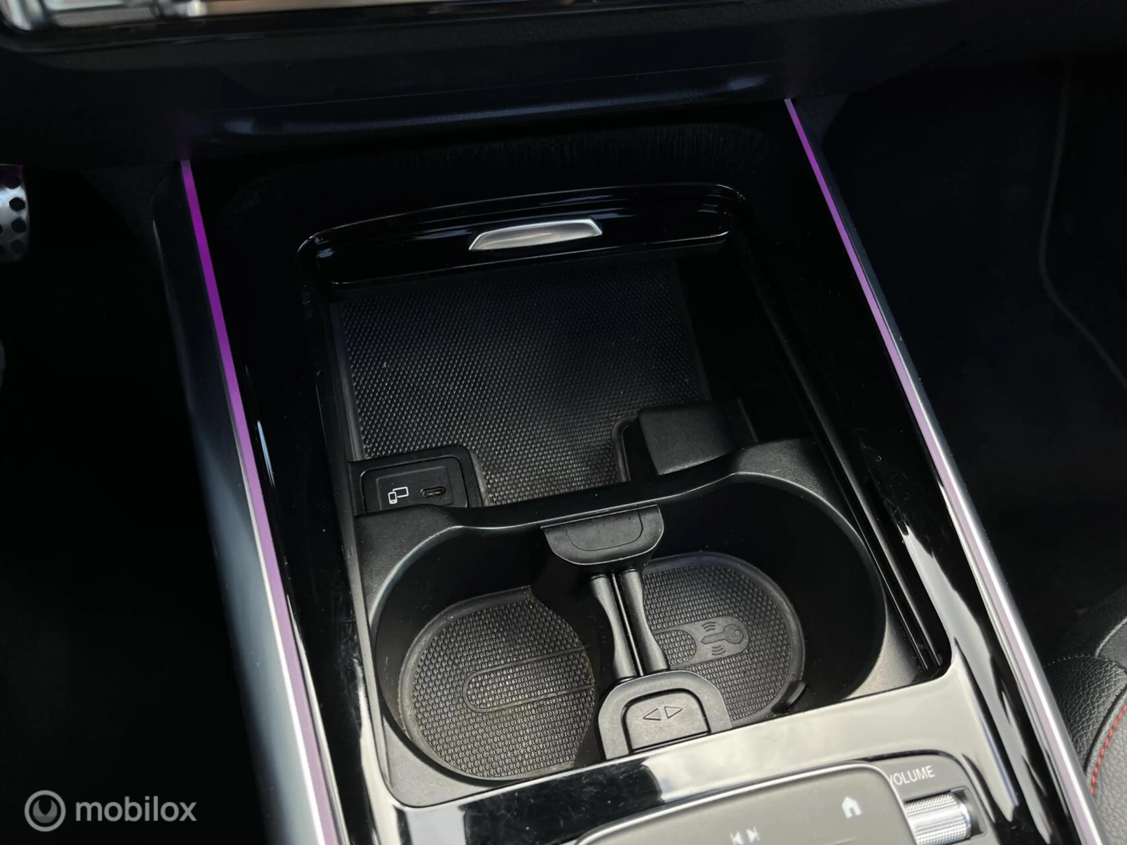 Mercedes-Benz GLA 250 e AMG Line|Panoramadak|Camera|Sfeerverlichting — photo 20