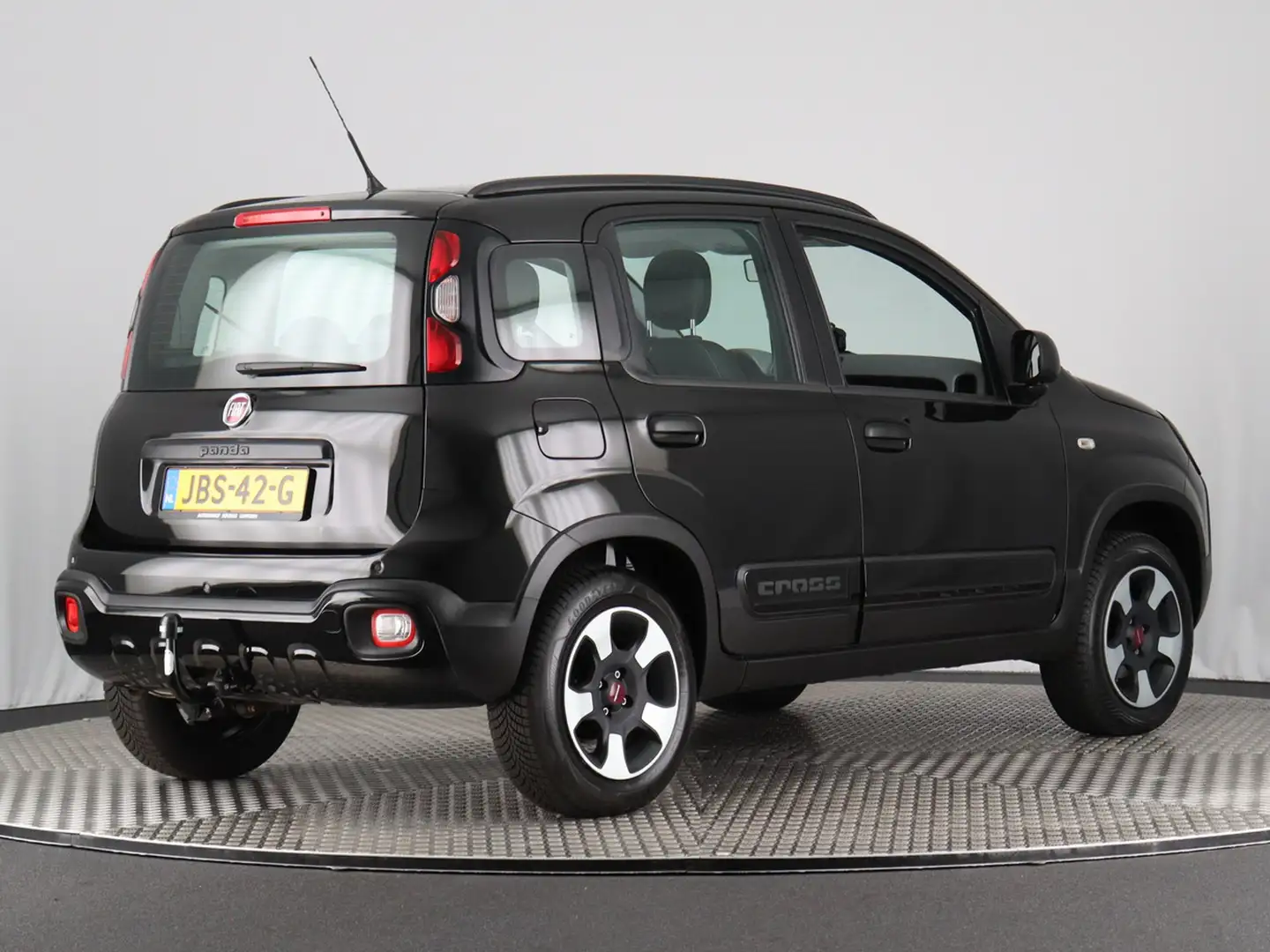 Fiat Panda 1.2 City Cross (Afn. trekhaak / Airco / PDC) Schwarz - 2