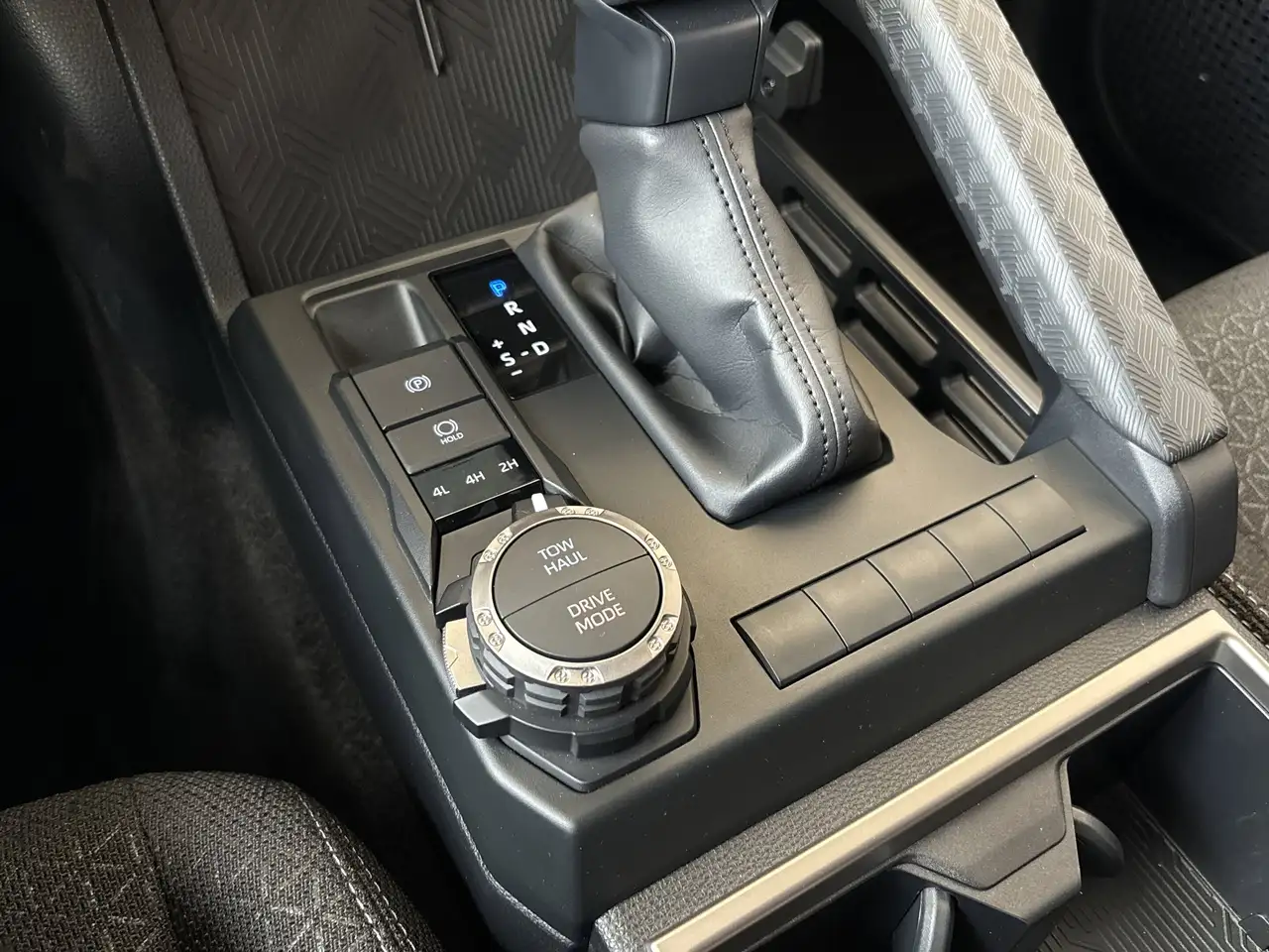 Toyota 4-Runner снимка Toyota 4-Runner