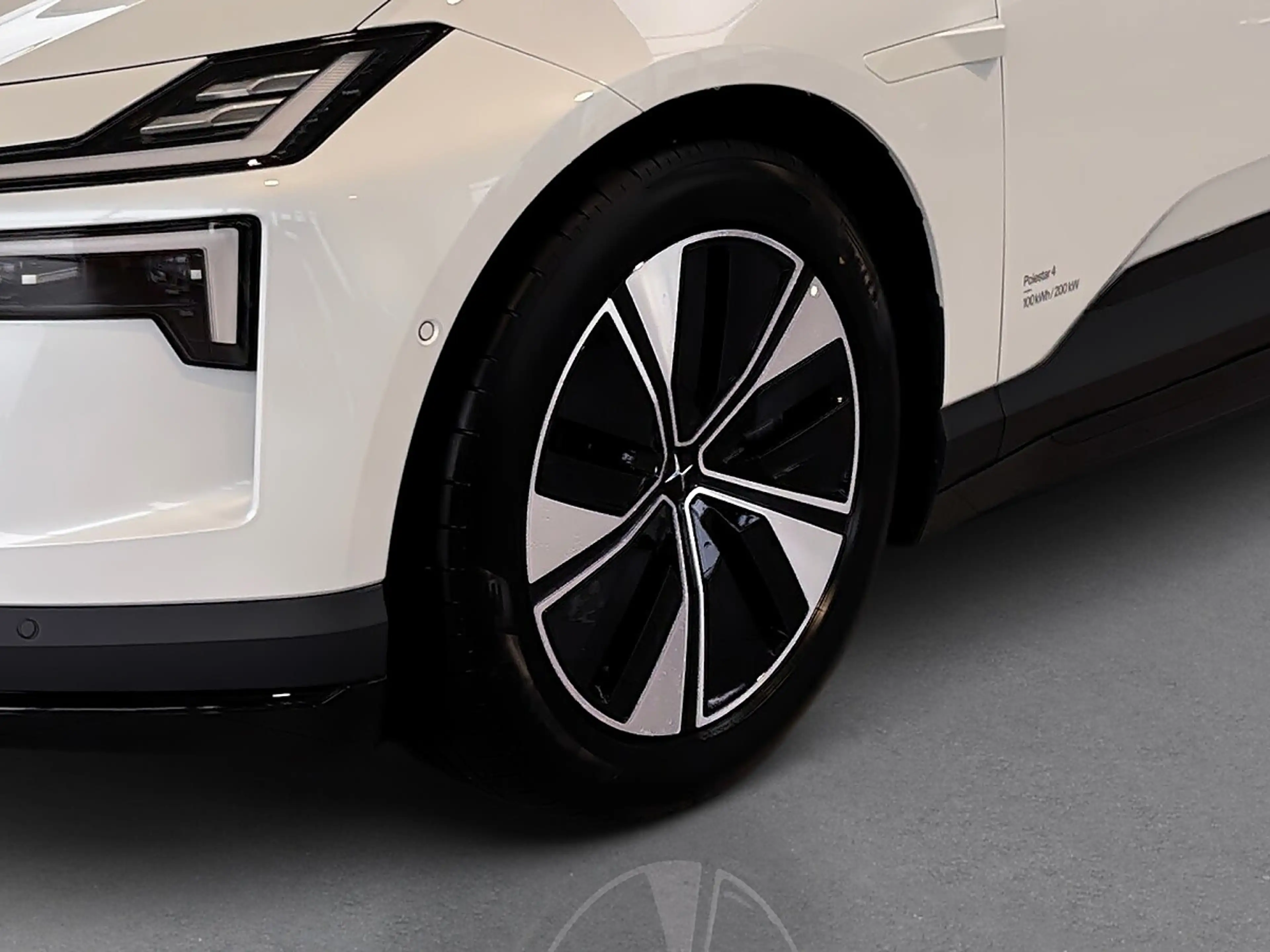 Polestar 4 Long Range 100kWh Single Motor Prime — photo 8