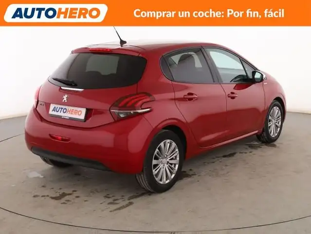 Peugeot 208 view 6
