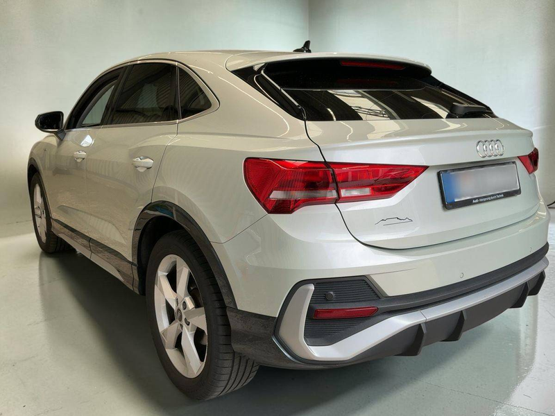 Audi Q3 Q3 35 TFSI Sportback S tronic S line — photo 3