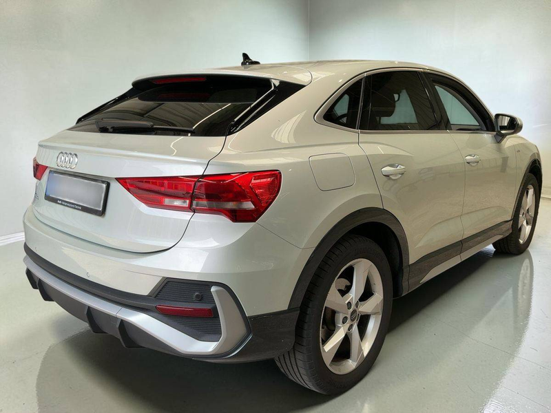 Audi Q3 Q3 35 TFSI Sportback S tronic S line — photo 4