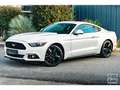 Ford Mustang Fastback Ecoboost 2.3 317 ch BVM6 Blanc - thumbnail 9