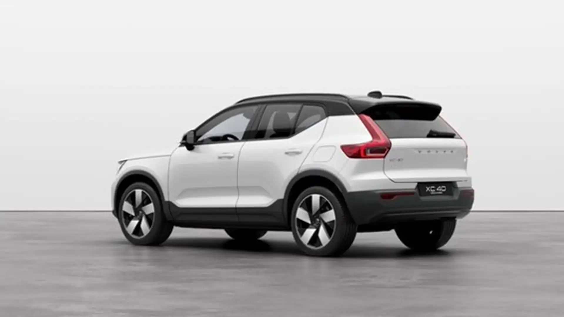 Volvo XC40 BEV 70KWH RECHARGE PLUS 231 5P - 2