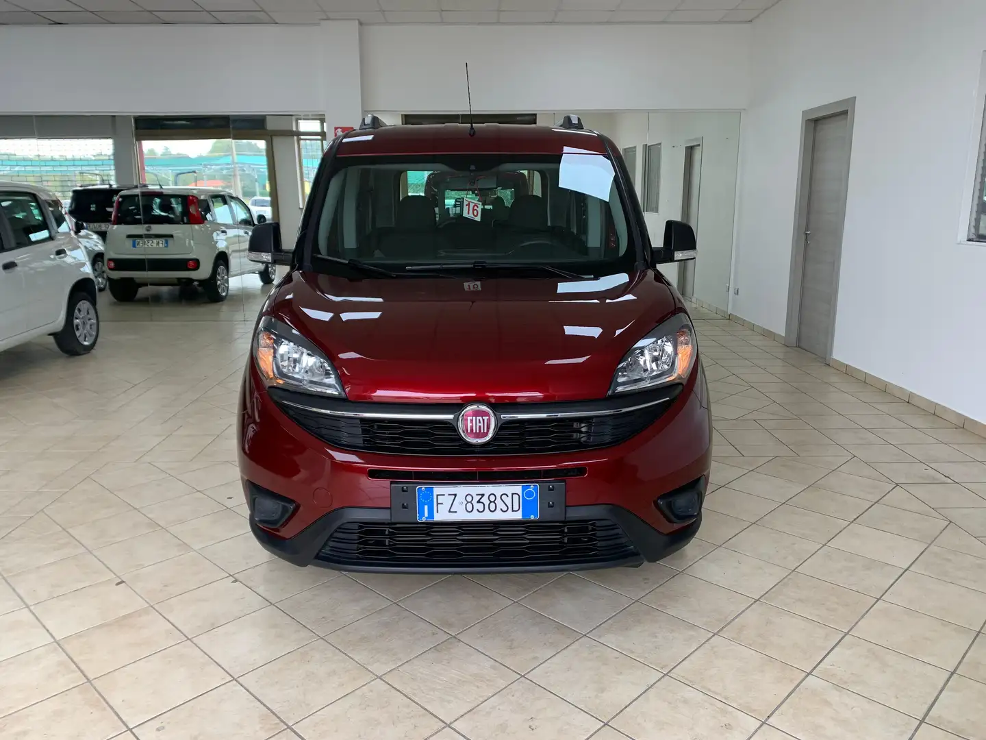 Fiat Doblo Doblo II 2015 1.4 tjt 16v nat. power Lounge 120cv Rood - 2