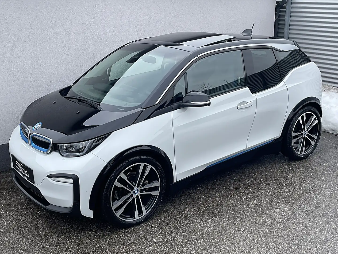 BMW i3 42,2kWh SPORTPAKET/PANO/ACC/AD.LED/RÜ.KAM/FLA Weiß - 2
