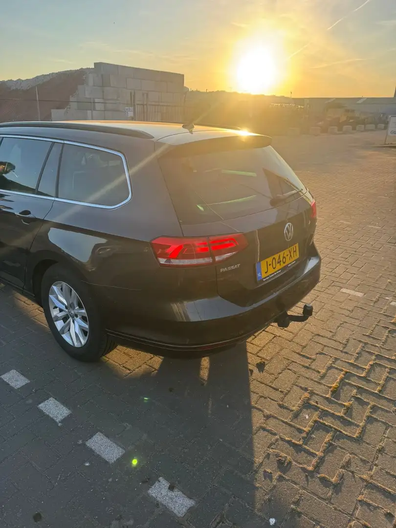 Volkswagen Passat 1.4 TSI ACT HL Bns R Grijs - 1