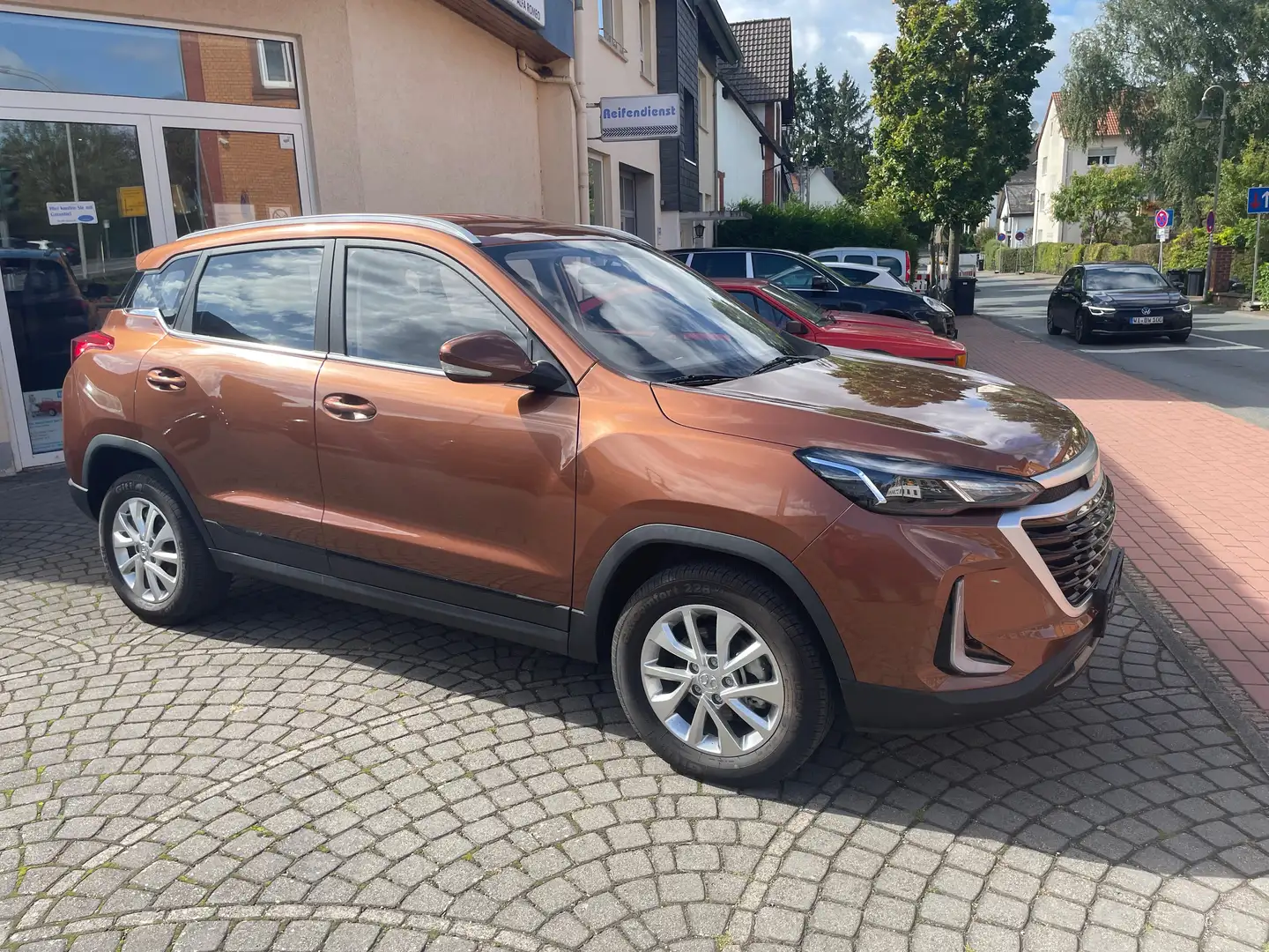 BAIC Senova X35 Beijing  X35 1,5 Turbo Fashion Braun - 2