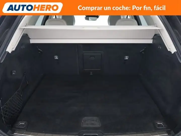 Volvo XC60 2021, foto 18