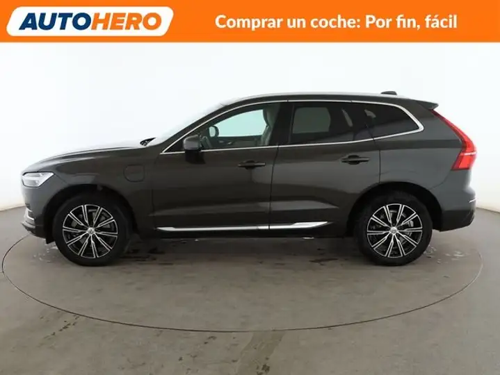 Volvo XC60 2021, foto 3