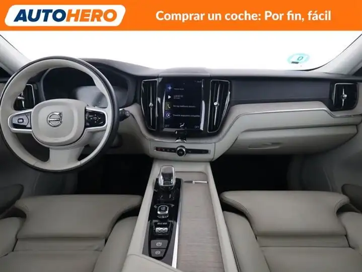 Volvo XC60 2021, foto 13