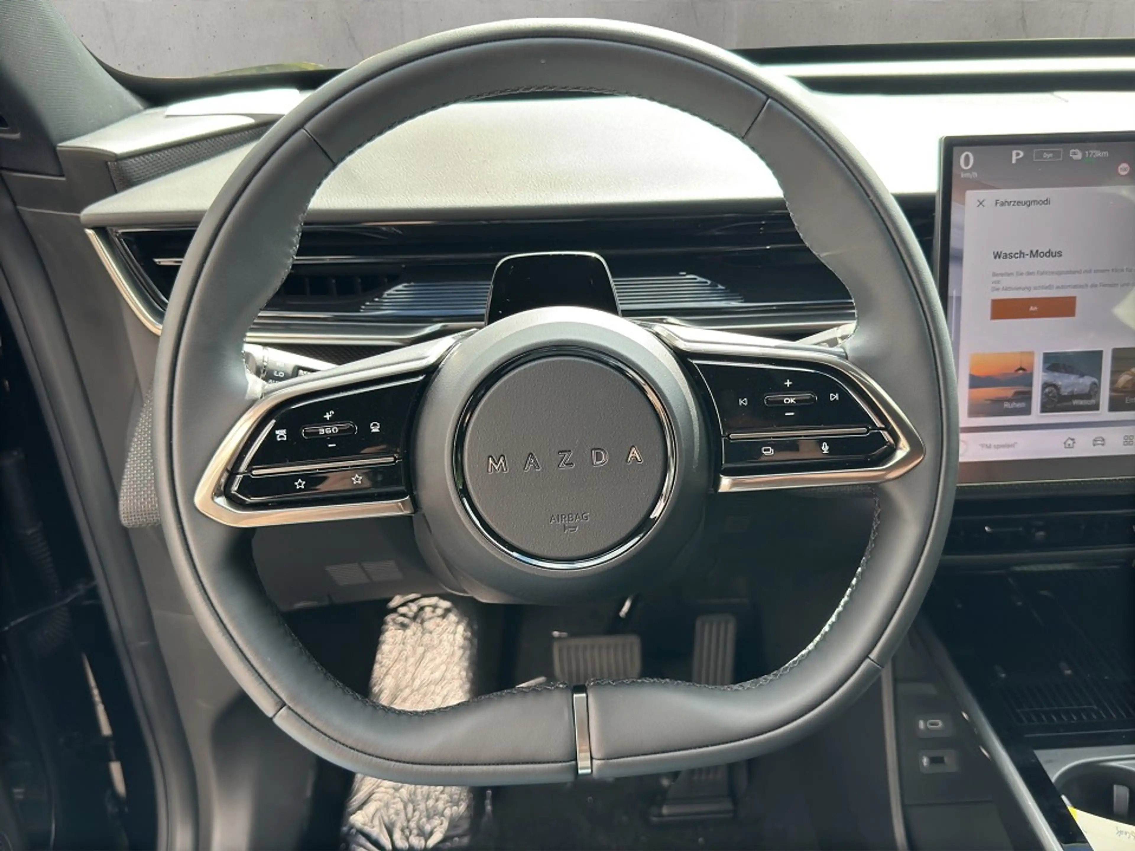 Mazda CX-6e EV TAKUMI +21ZOLL+ — photo 10
