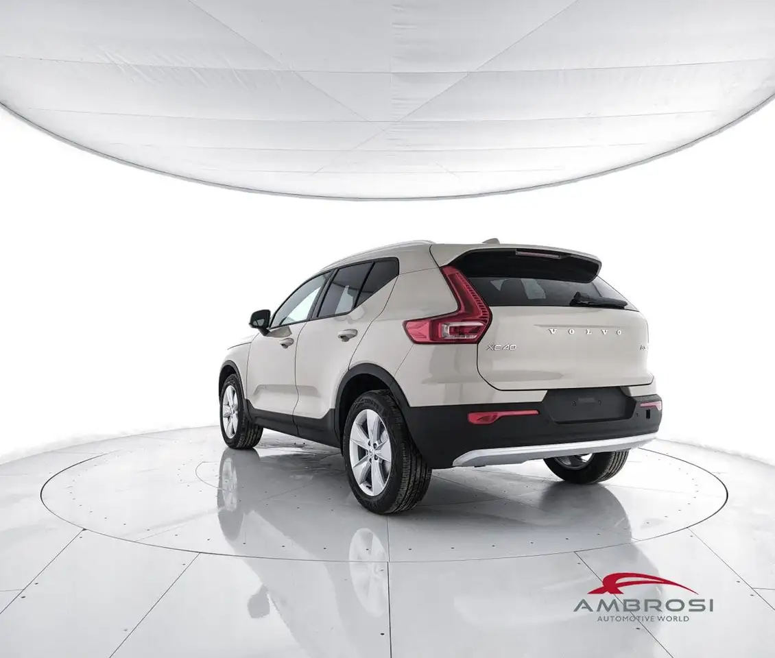 Volvo XC40 2026