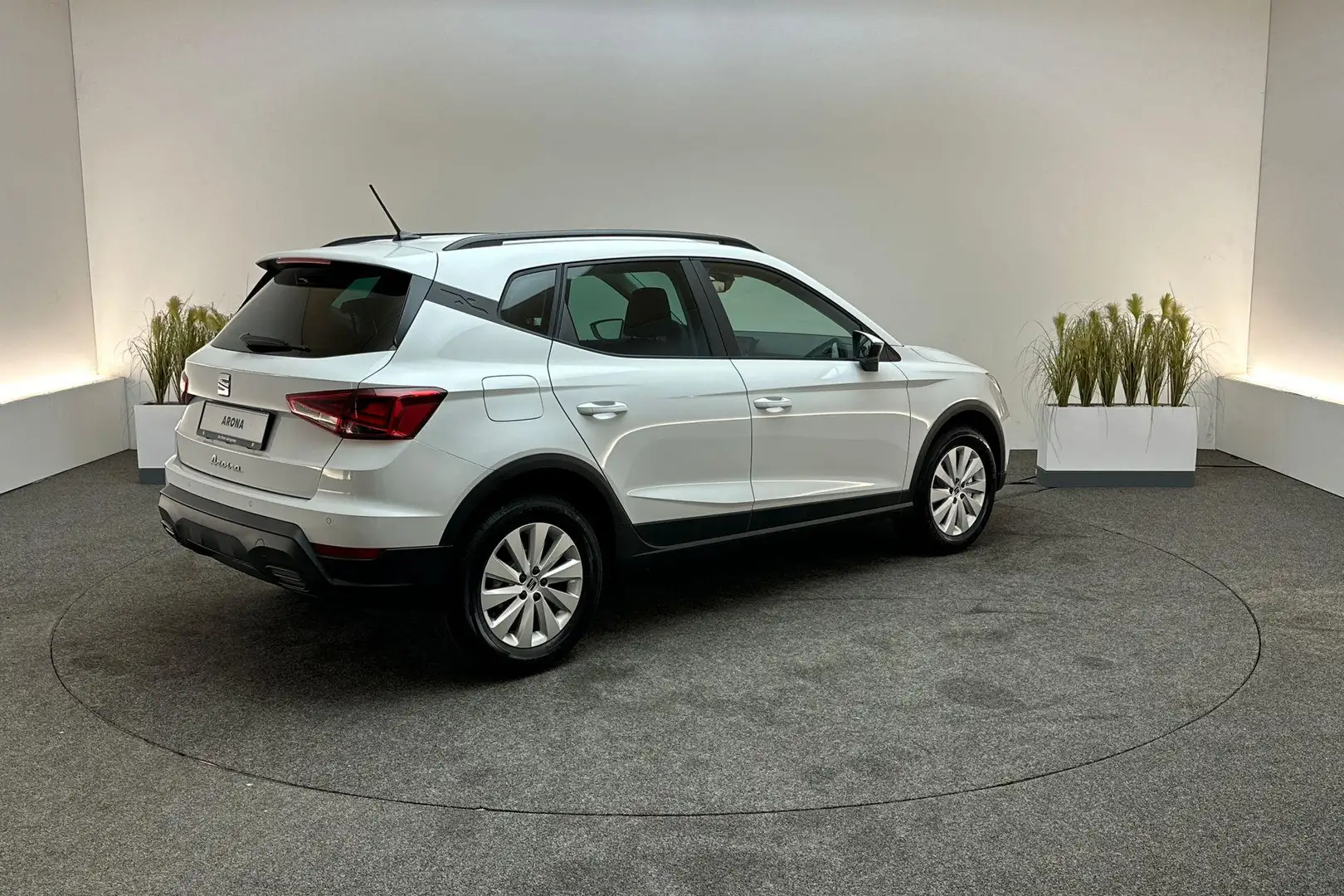 SEAT Arona Style Business Connect 1.0 EcoTSI DSG Білий - 2
