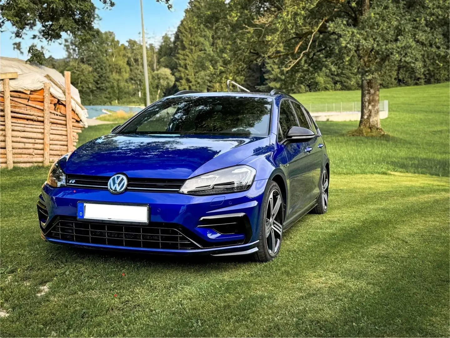 Volkswagen Golf R Blau - 1