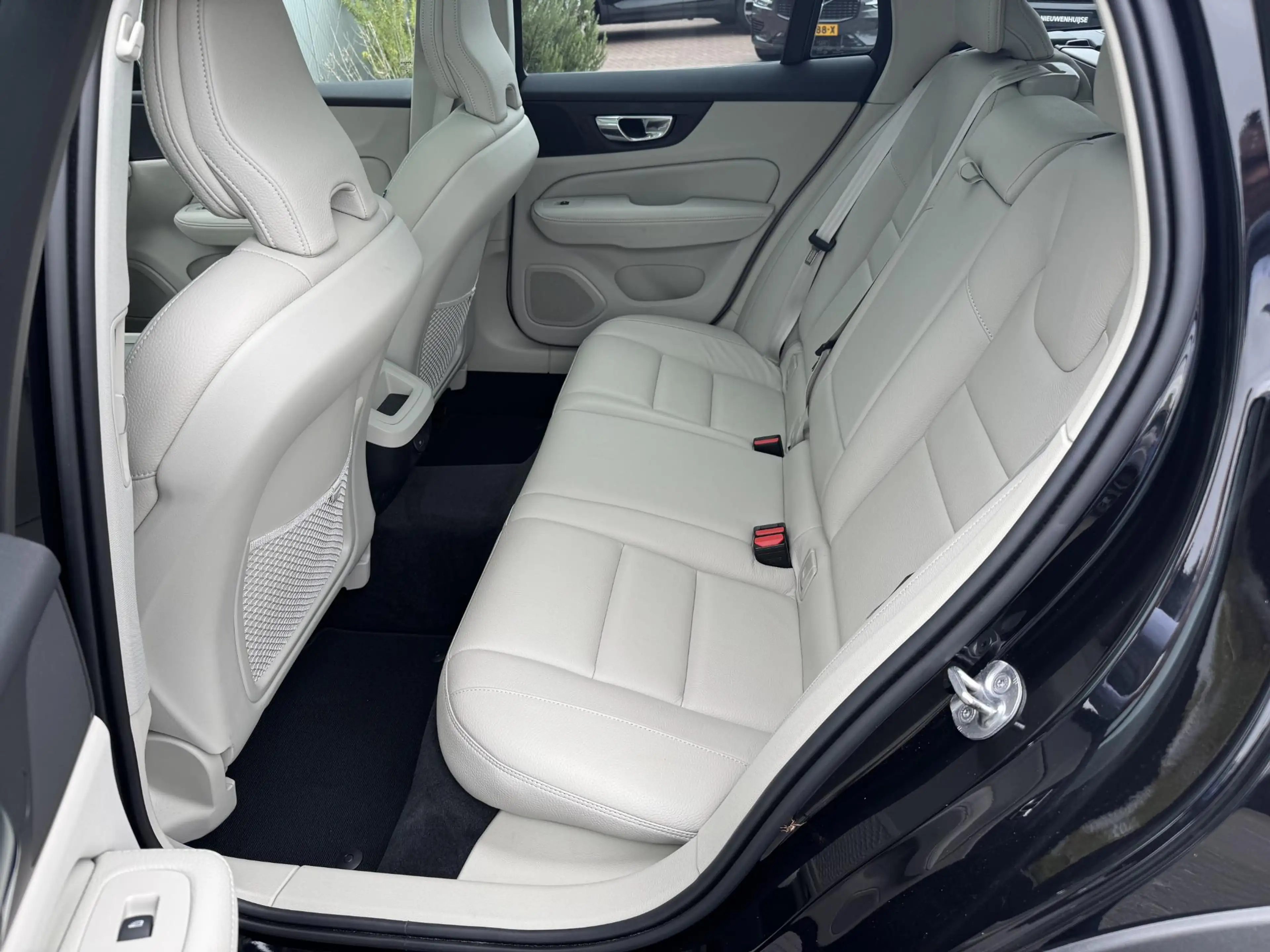 Volvo V60 Cross Country 2.0 B5 AWD Pro | Trekhaak | Panoramadak | Achterui — photo 7