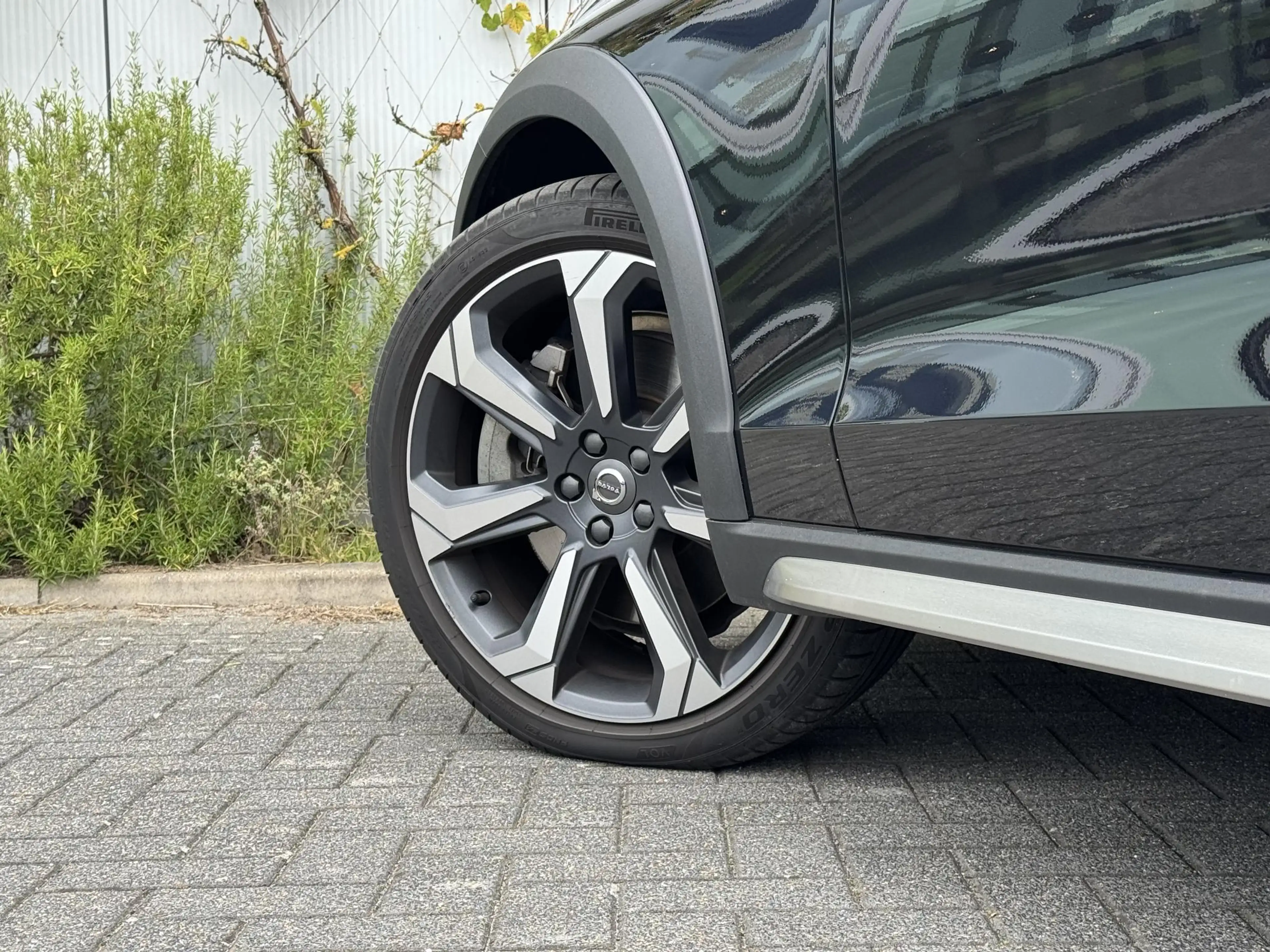 Volvo V60 Cross Country 2.0 B5 AWD Pro | Trekhaak | Panoramadak | Achterui — photo 4