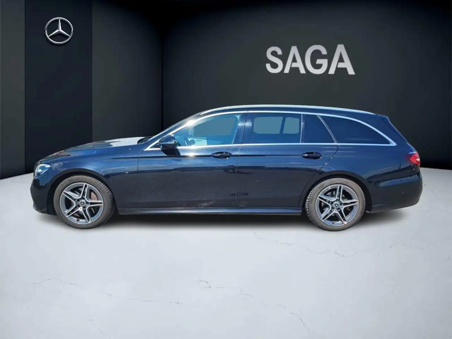 Mercedes-Benz E 220 d Break AMG Line Černá - 2