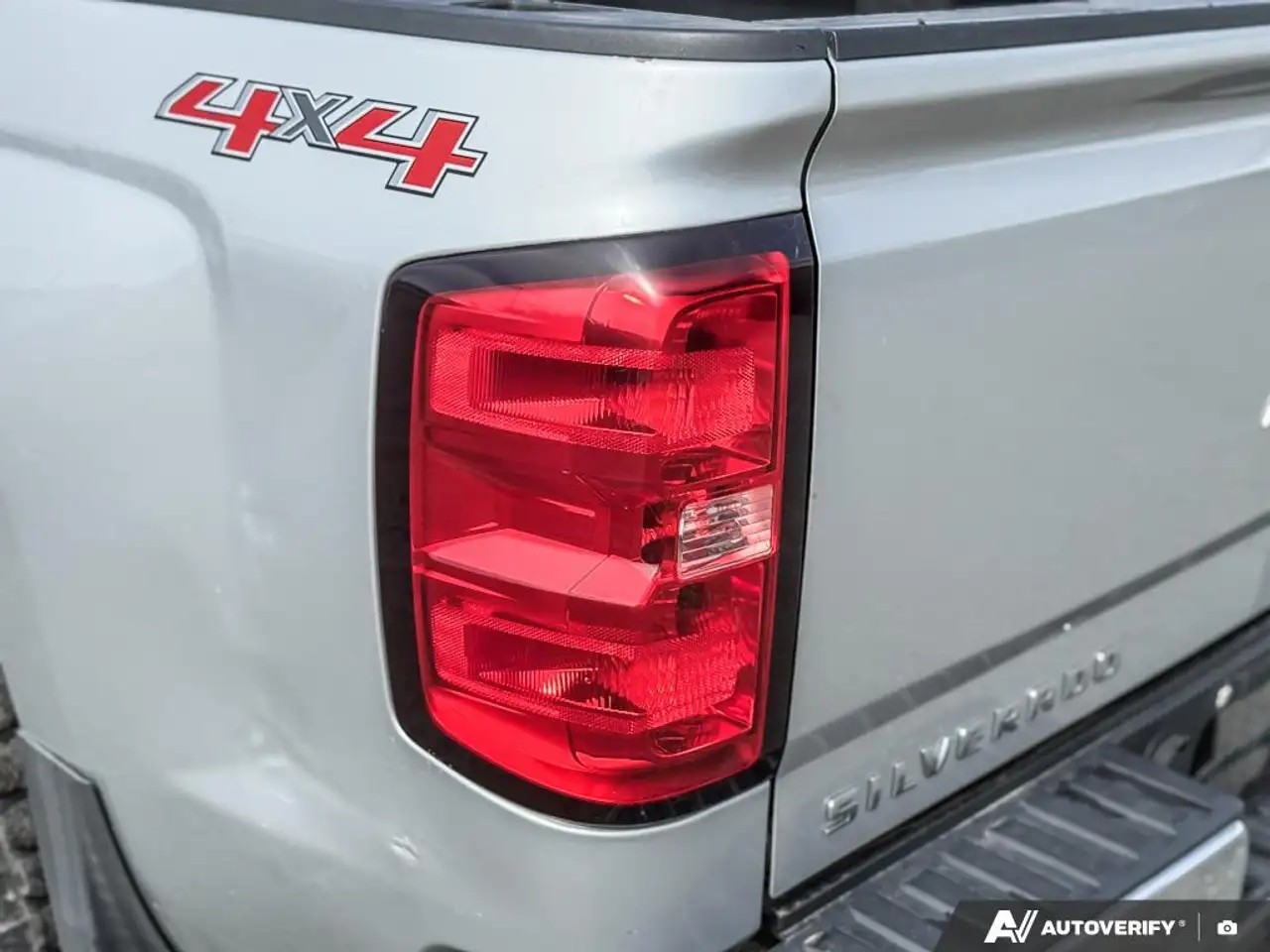 Chevrolet Silverado 1500 снимка Chevrolet Silverado 1500