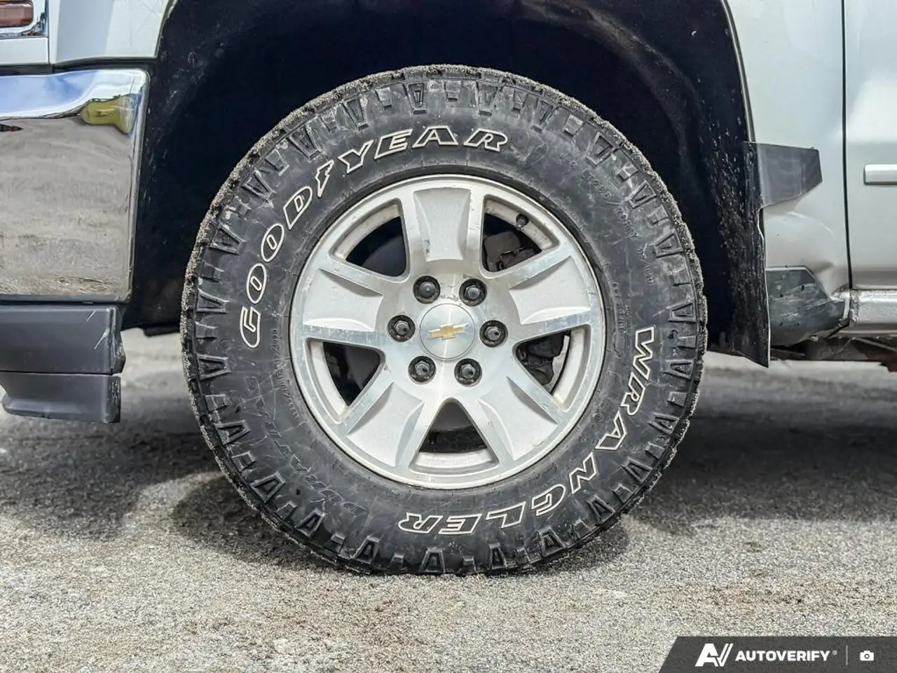 Chevrolet Silverado 1500 снимка Chevrolet Silverado 1500