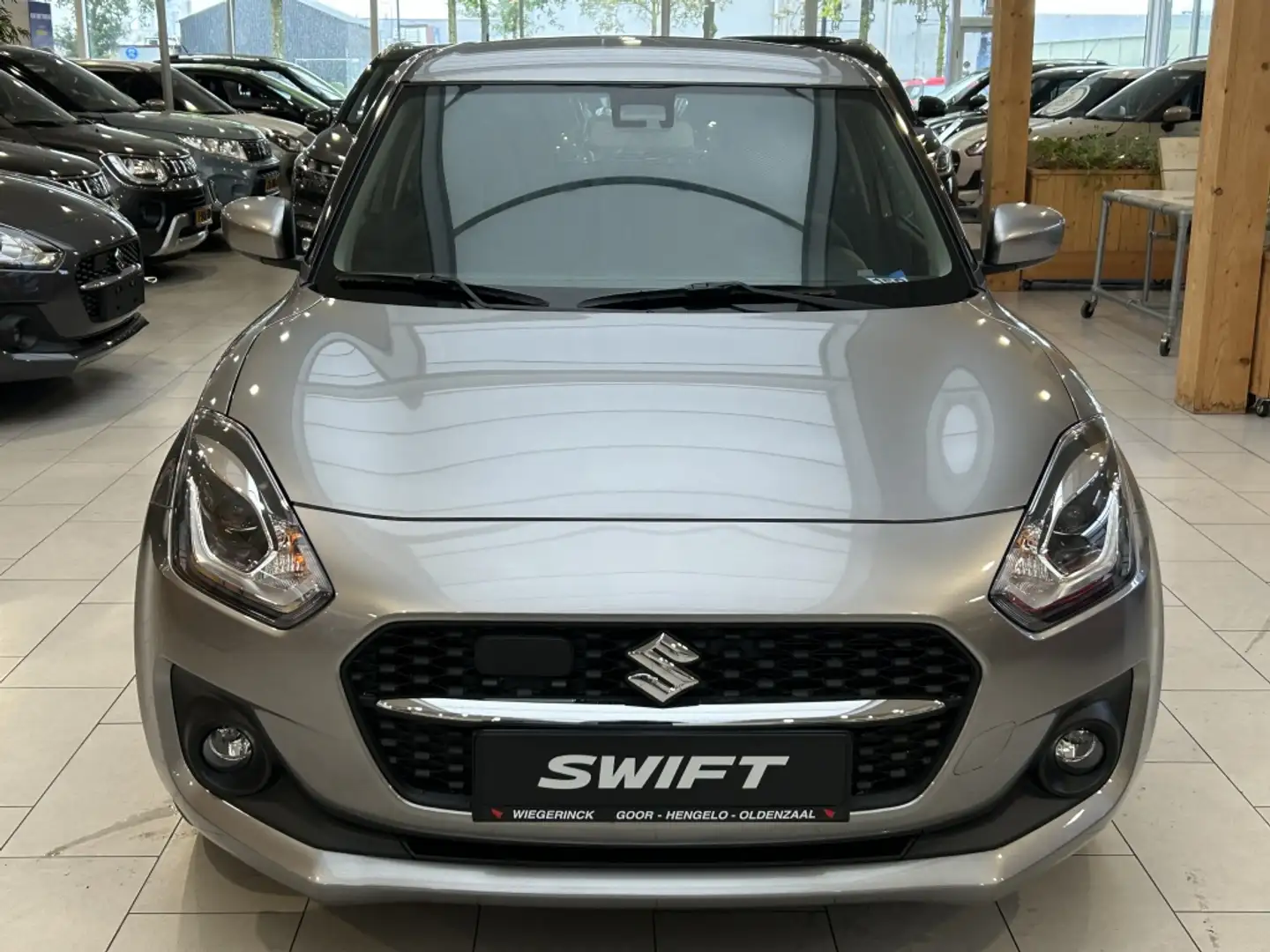 Suzuki Swift 1.2 Select Smart Hybride Grijs - 2