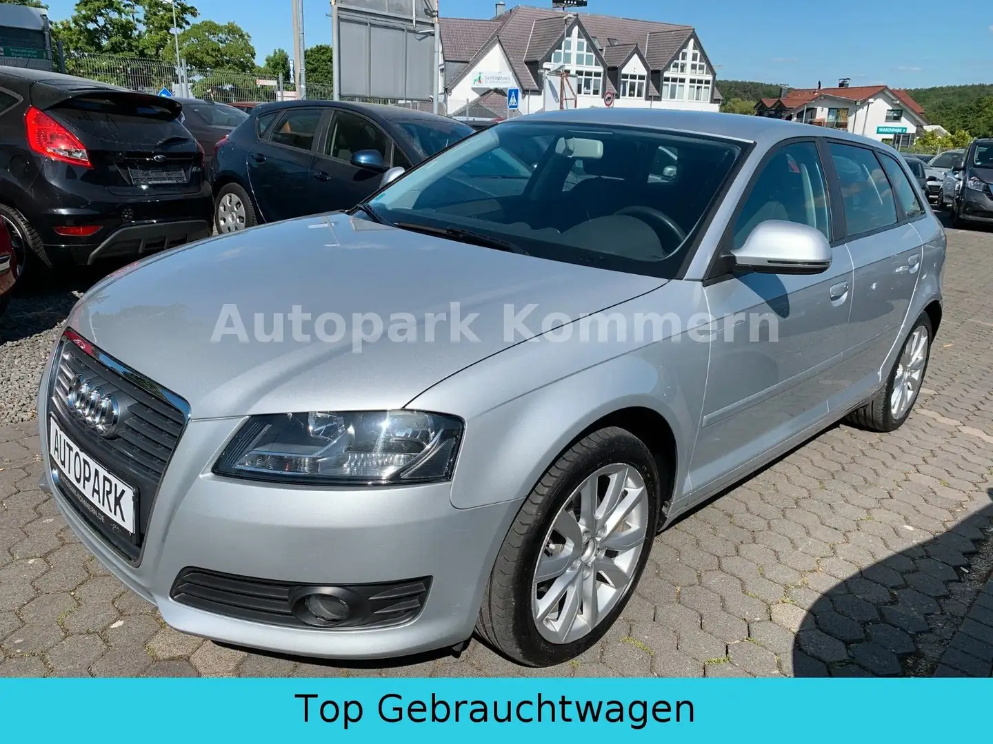 Audi A3 Sportback 1.6 Attraction*1,6L* Stříbrná - 1
