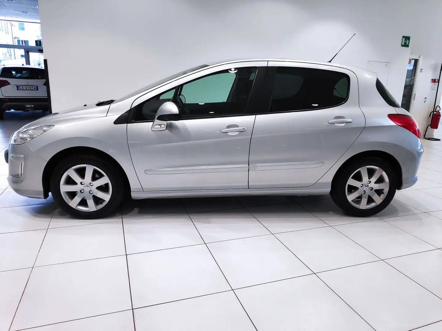 Peugeot 308 308 1.6 HDi 110CV 5p. Premium (6 Marce)*DIESEL* Grijs - 2