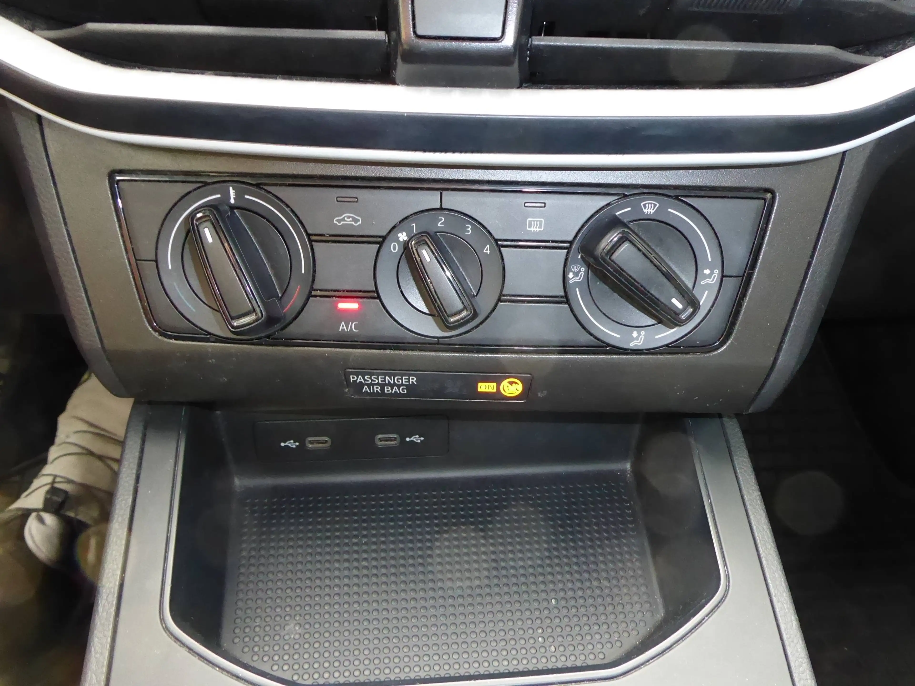 SEAT Ibiza 1,0 Reference — photo 14