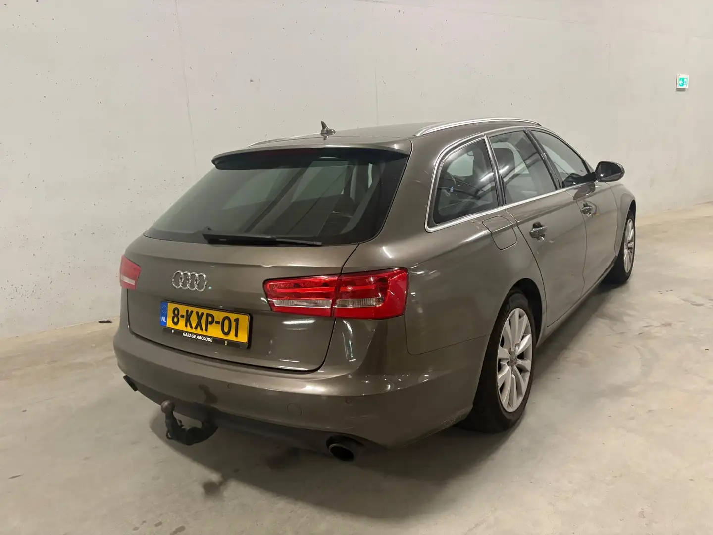 Audi A6 Avant 2.0 TFSI S-line Automaat Navi PDC Grau - 2