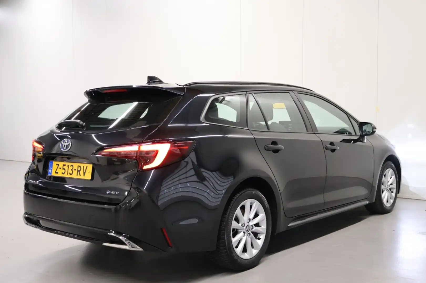 Toyota Corolla Touring Sports Hybrid 140 Active Noir - 2
