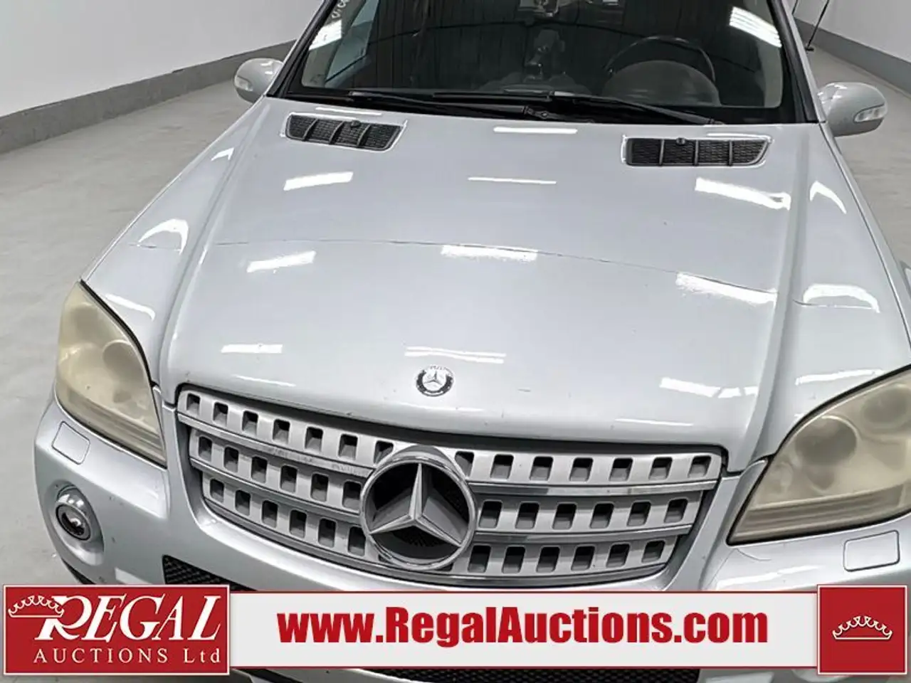 Mercedes-Benz M-Class снимка Mercedes-Benz M-Class