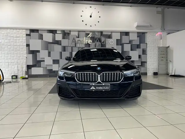 BMW 530 BMW 530d Touring LCI mhev 48V xdrive Msport auto