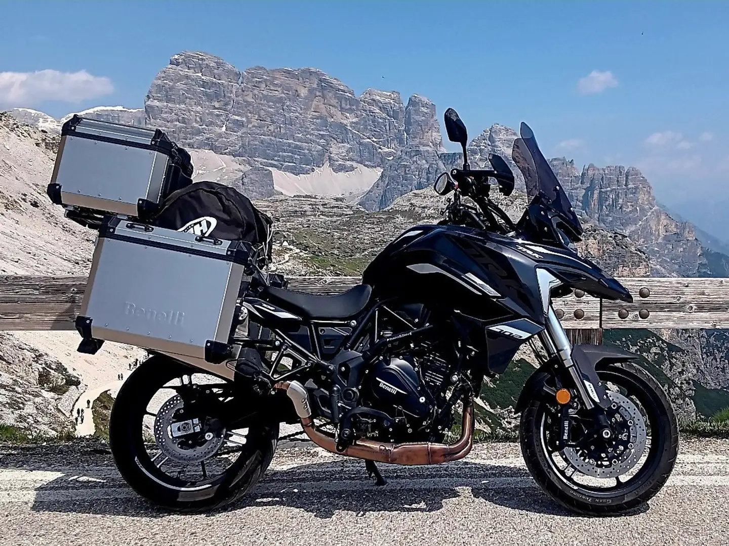 Benelli TRK 702 stradale Fekete - 1