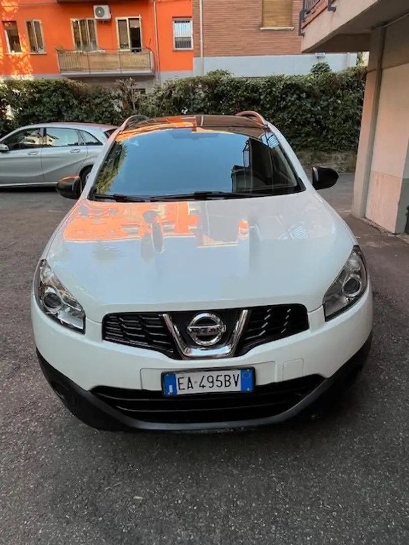 Nissan Qashqai+2 visia 1.6 benzina Bianco - 1