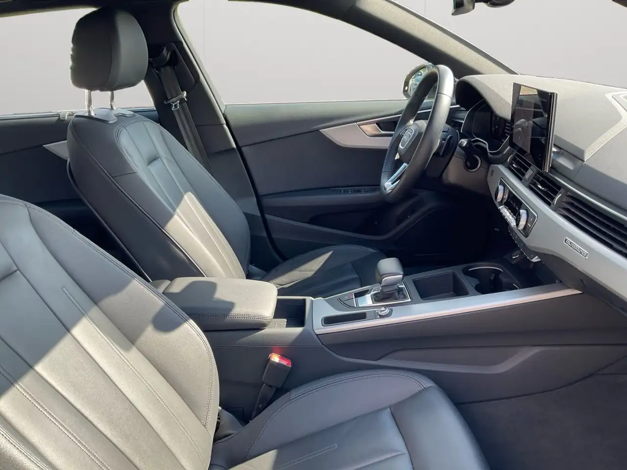 Audi A4 40 TDI quattro S tronic advanced ACC/AH, миниатюра 15