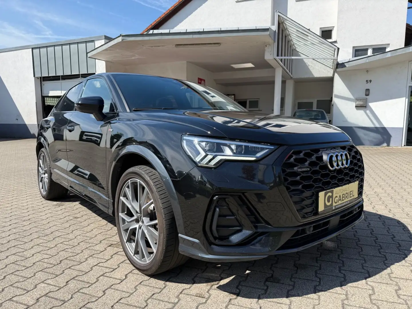 Audi Q3 Sportback 40 TDI quattro S line 20" Matrix Schwarz - 1