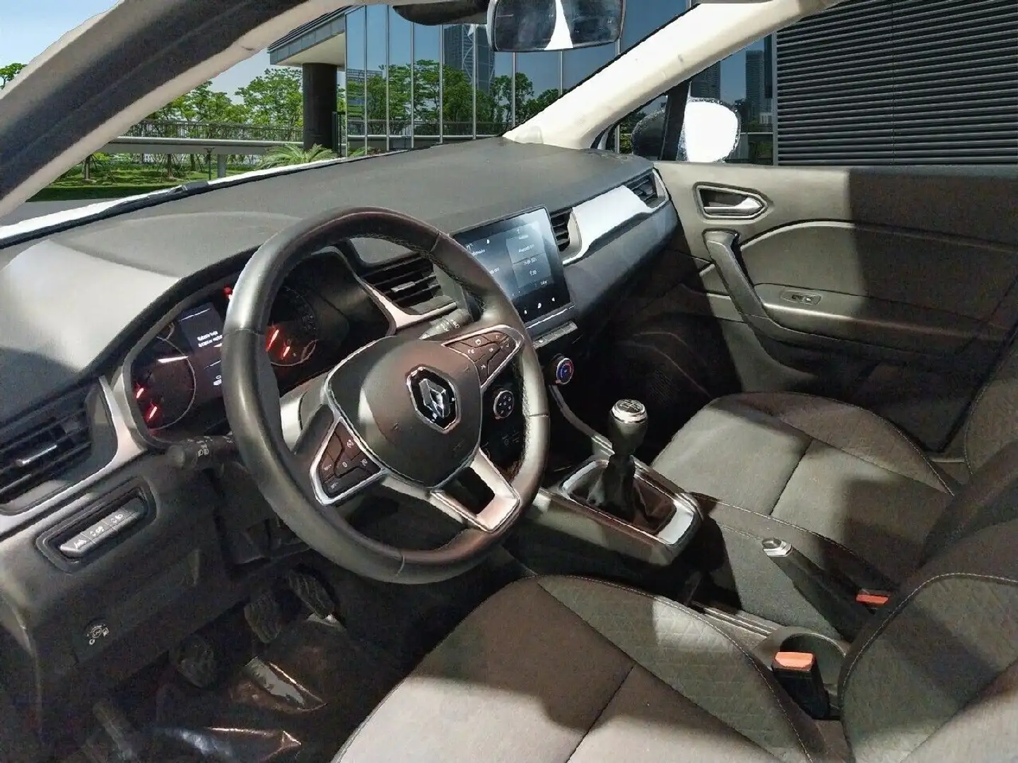 Renault Captur TCe Intens 74kW - 1