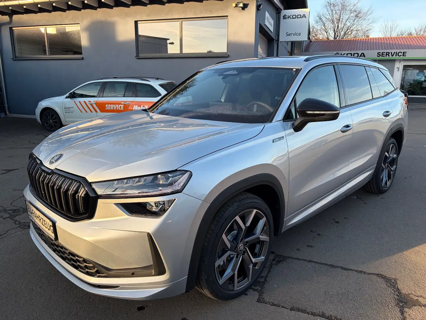 Skoda Kodiaq 2.0 TDI 110 kW Sportline Silber - 1