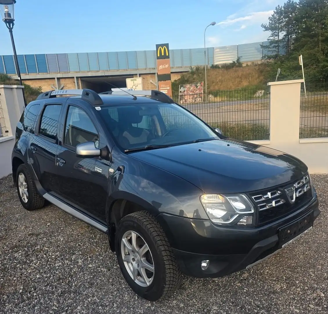 Dacia Duster Duster Urban Explorer TCe 125 S&S 4WD Grau - 2