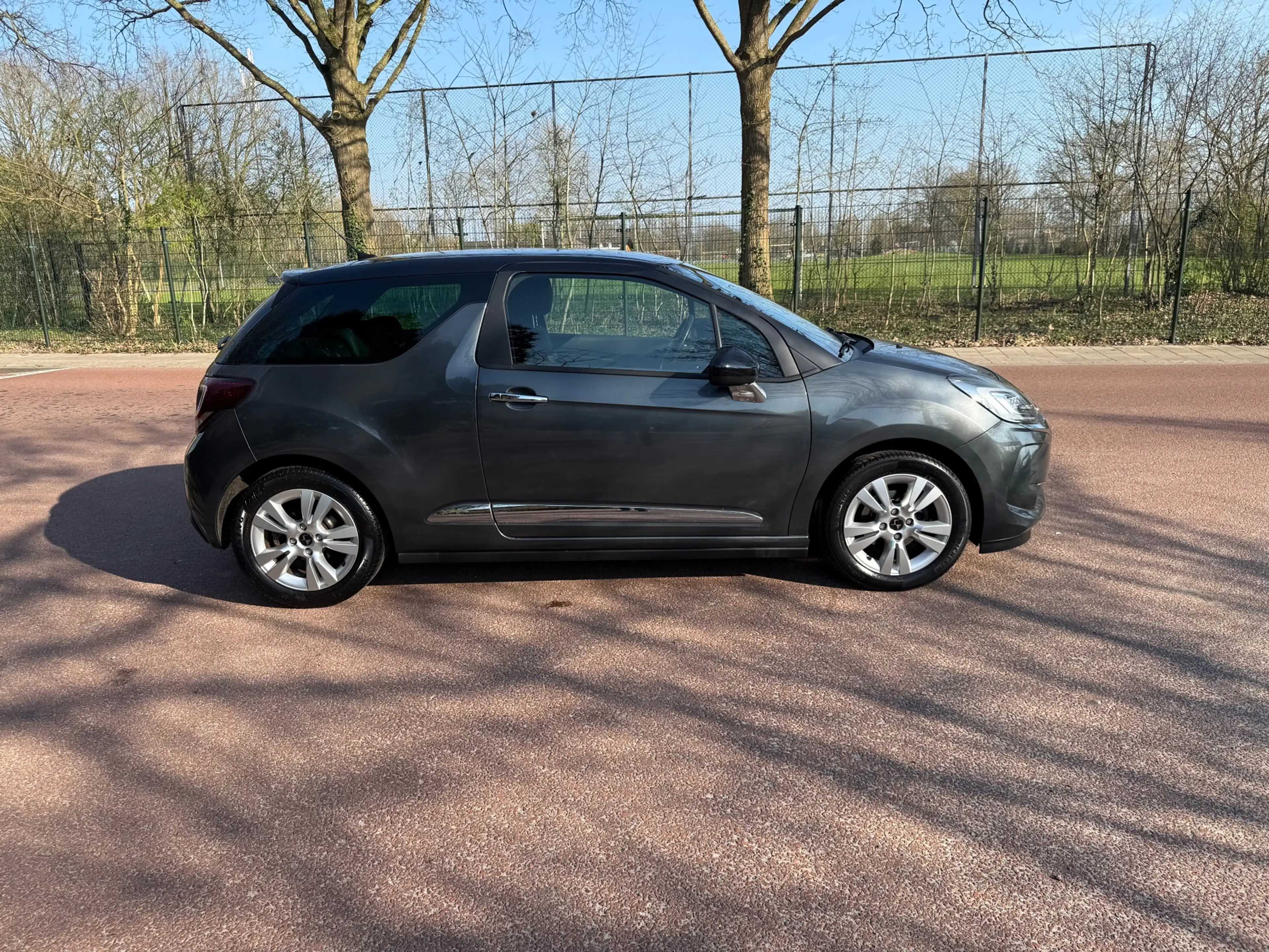 DS Automobiles DS 3 1.2 PureTech So Chic / Navi / Airco / xenon / NAP — photo 7