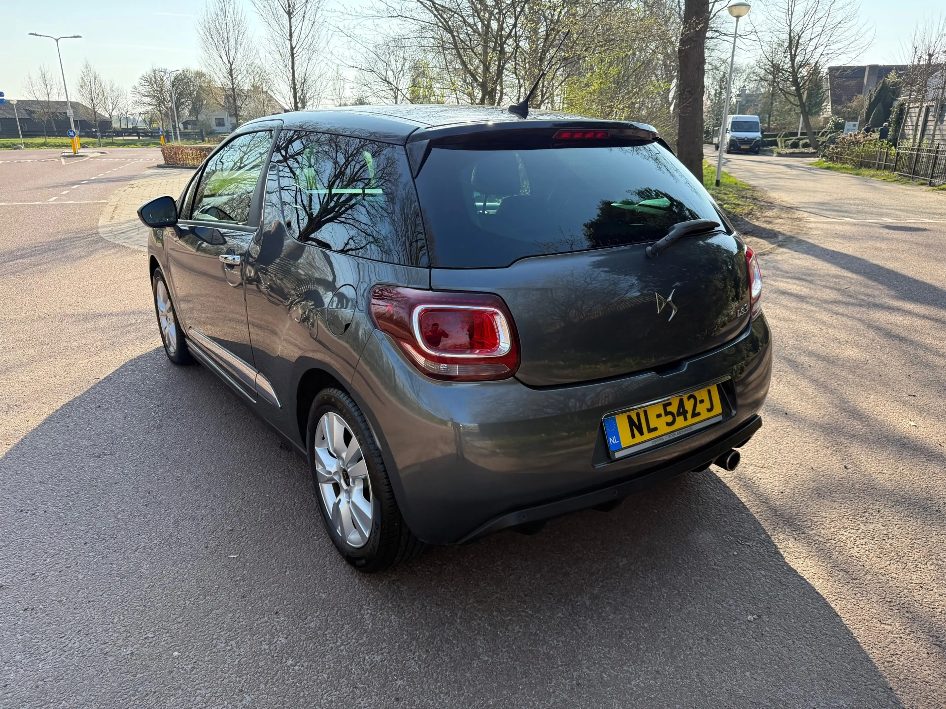 DS Automobiles DS 3 1.2 PureTech So Chic / Navi / Airco / xenon / NAP — photo 4